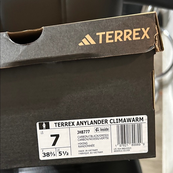 Quechua Men's Black and Gray Athletic Shoes - Picture 13 of 15